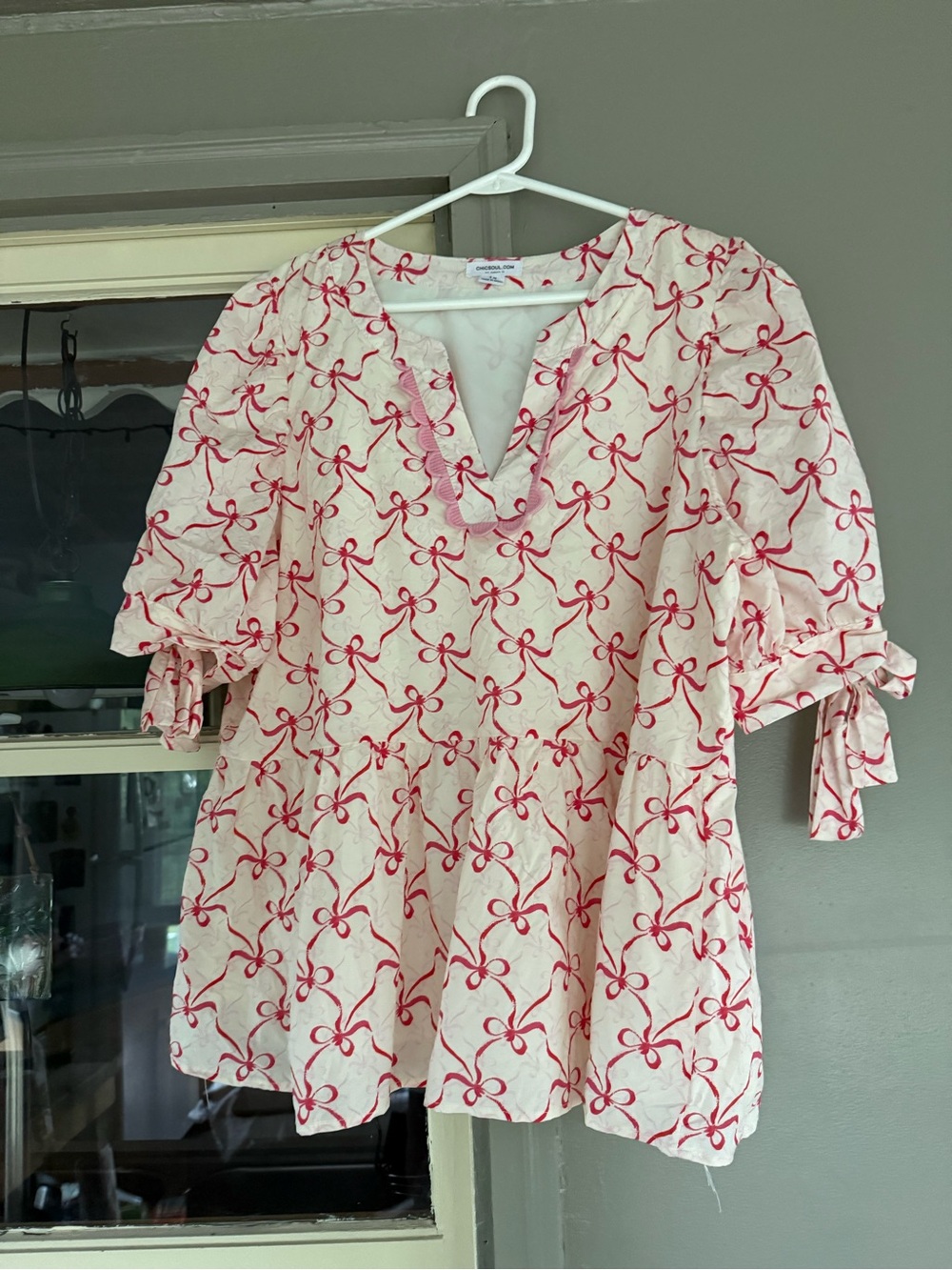 Chic Soul Cream Blouse with Pink Bow Print